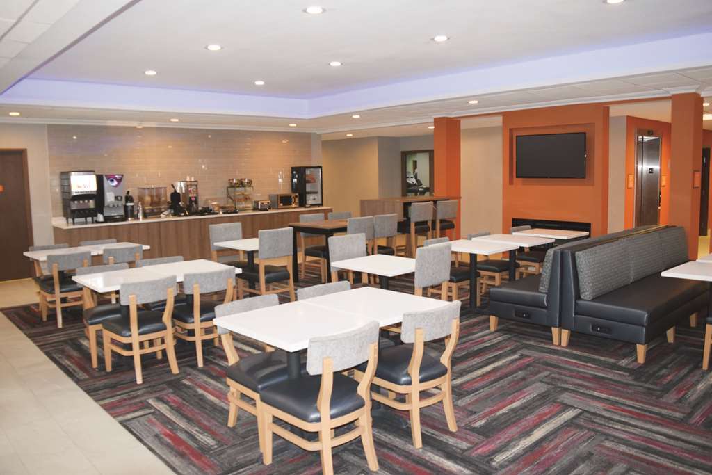 La Quinta By Wyndham Lackawanna Restaurant foto